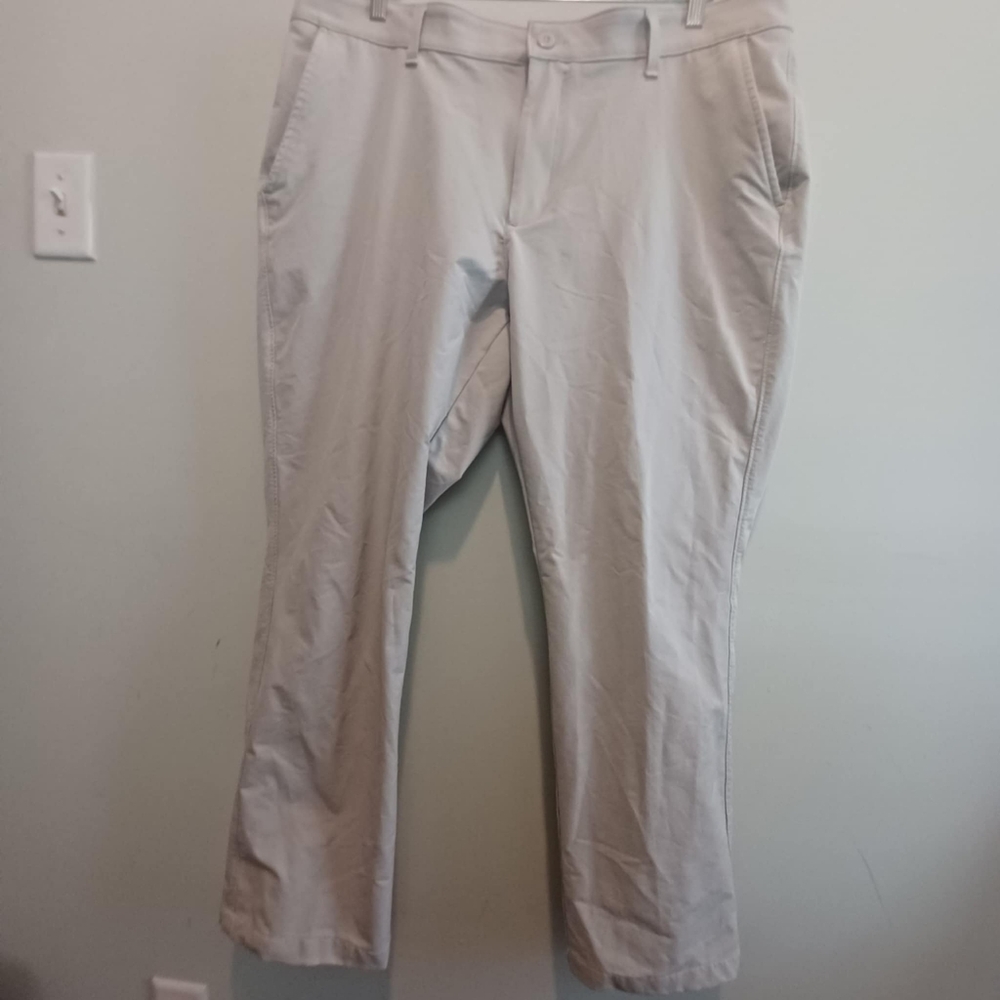 Under Armour Match Play Golf‎ Pants Mens 40x30 Brown Flat Front Stretch Casual